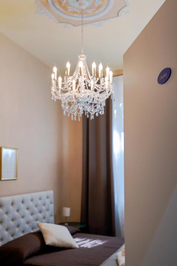 Antica Dimora Deluxe Bed & Breakfast Napoli Exterior foto
