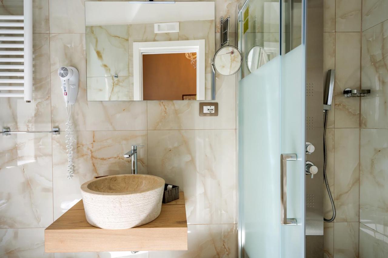 Antica Dimora Deluxe Bed & Breakfast Napoli Exterior foto